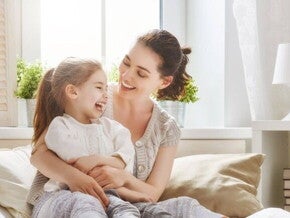 Autonomia infantil: com que idade a criança começa a se vestir, calçar os sapatos e realizar outras atividades sozinha?