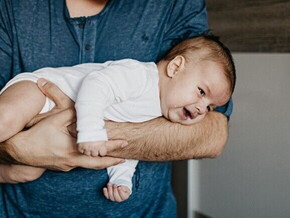Cólica em bebê: o que fazer?