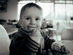 O primeiro alimento sólido do meu bebê O primeiro alimento sólido do meu bebê