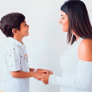 Compartilhamento de mãe e filho Compartilhamento de mãe e filho