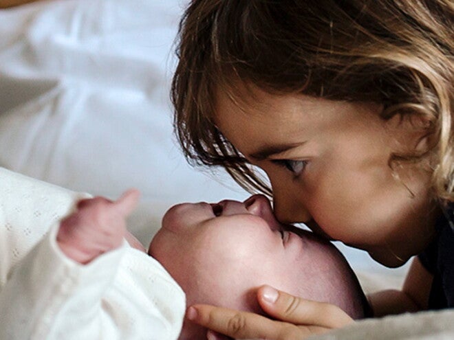Ter um segundo bebê? 7 dicas para ajudá-la a se preparar para o filho número dois Ter um segundo bebê? 7 dicas para ajudá-la a se preparar para o filho número dois