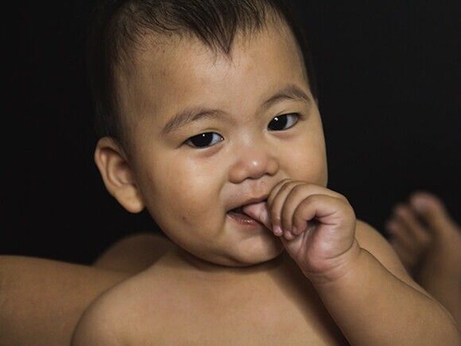 Meu bebê chupa o dedo, isso é ruim? Meu bebê chupa o dedo, isso é ruim?