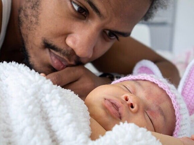 Papai, a partir de hoje, crie um forte vínculo com seu bebê! Papai, a partir de hoje, crie um forte vínculo com seu bebê!