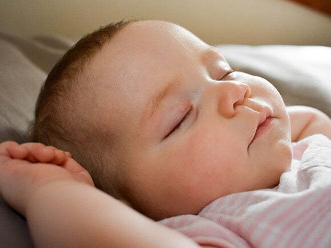 Por que o meu bebê dorme tanto? Por que o meu bebê dorme tanto?