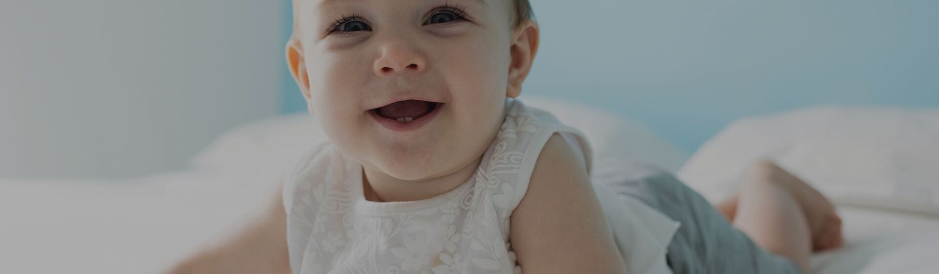 Bebê sorridente